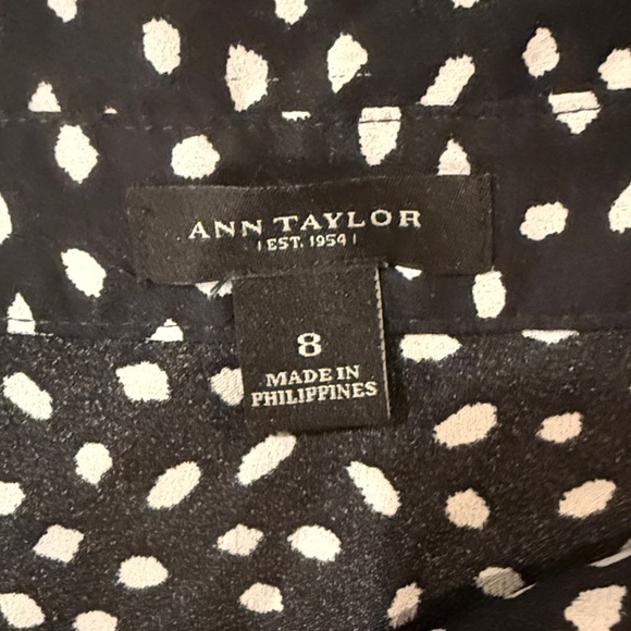 Ann Taylor Black White Polka Dot V-Neck Blouse Size 8 Work Office Classic - Picture 2 of 5